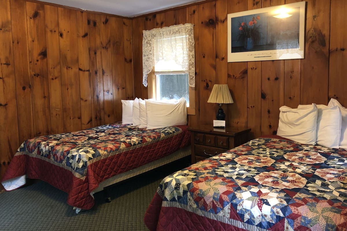Standard Cabin, 2 Double Beds, Kitchenette