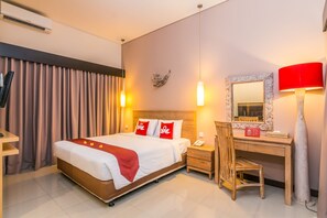 デラックス ダブルルー ム | セーフティボックス (室内)、デスク、可動式ベッド、WiFi (無料)