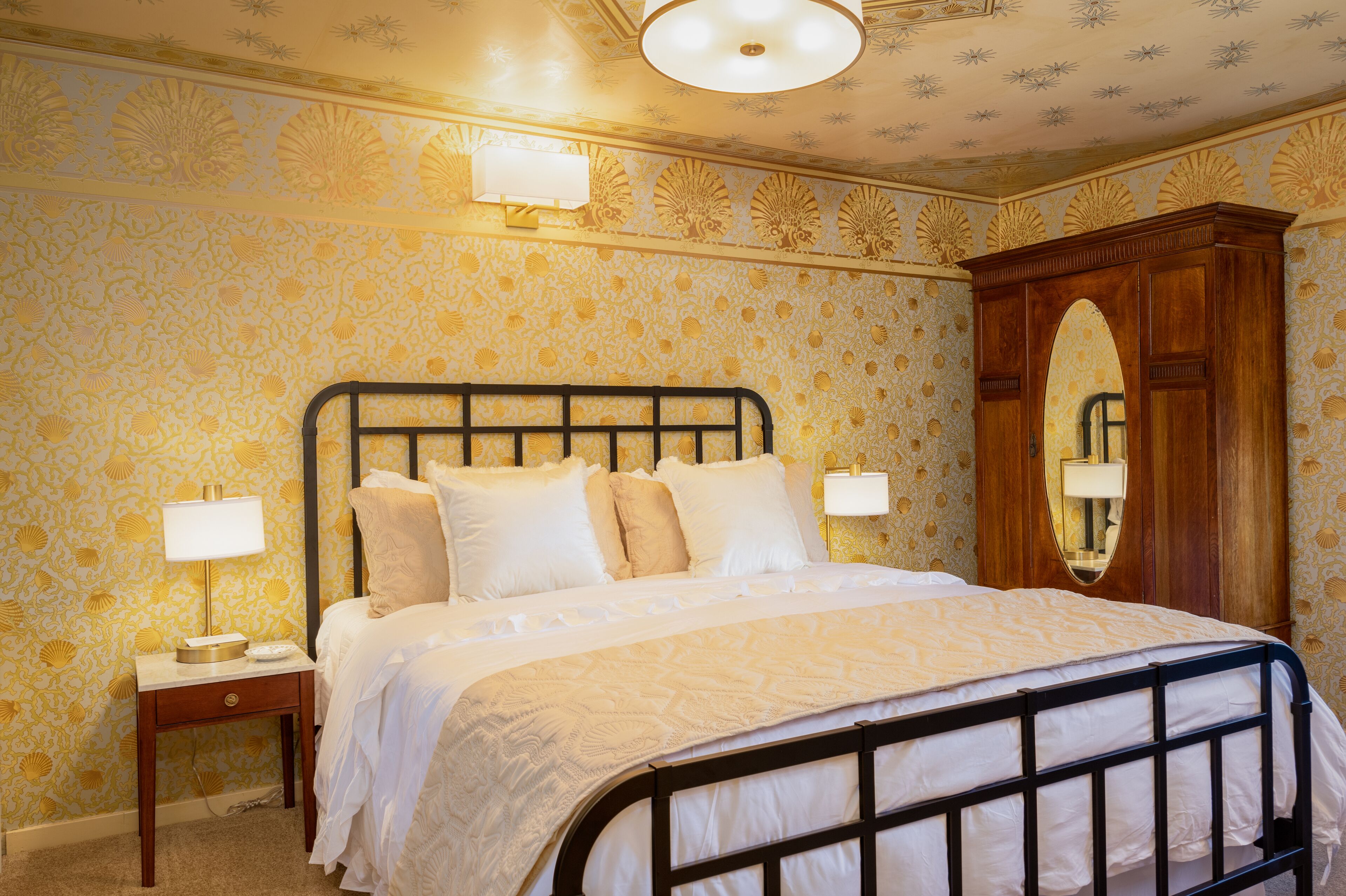 Camera Luxury, 1 letto king, caminetto, vista giardino | 2 camere, biancheria da letto di alta qualità, minibar, una scrivania