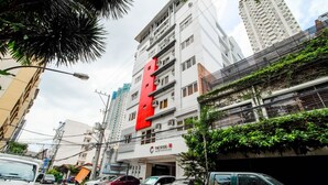 Front of property - ZEN Rooms Studio 18 Ortigas (Pasig)