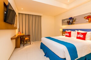 Standard Double Room | In-room safe, desk, rollaway beds, free WiFi - ZEN Rooms Kuta Square Mall (Kuta)