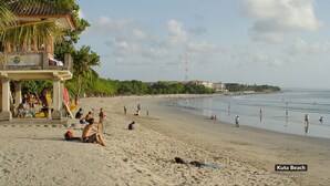 City view from property - ZEN Rooms Kuta Square Mall (Kuta)