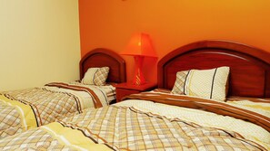 Twin Room | Minibar, in-room safe, desk, rollaway beds - Hotel Costa Norte (Chiclayo)