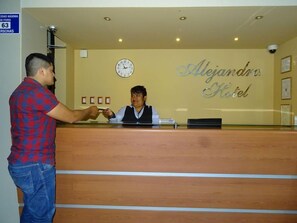 Reception - Alejandra Hotel (Chiclayo)