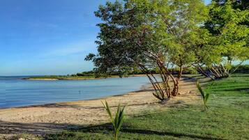 Private beach, white sand, beach massages
