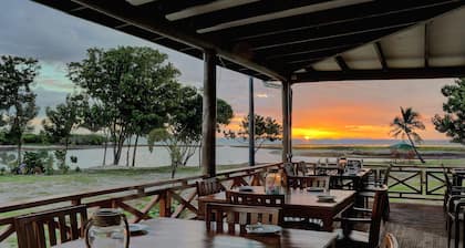 Nila Beach Resort Fiji