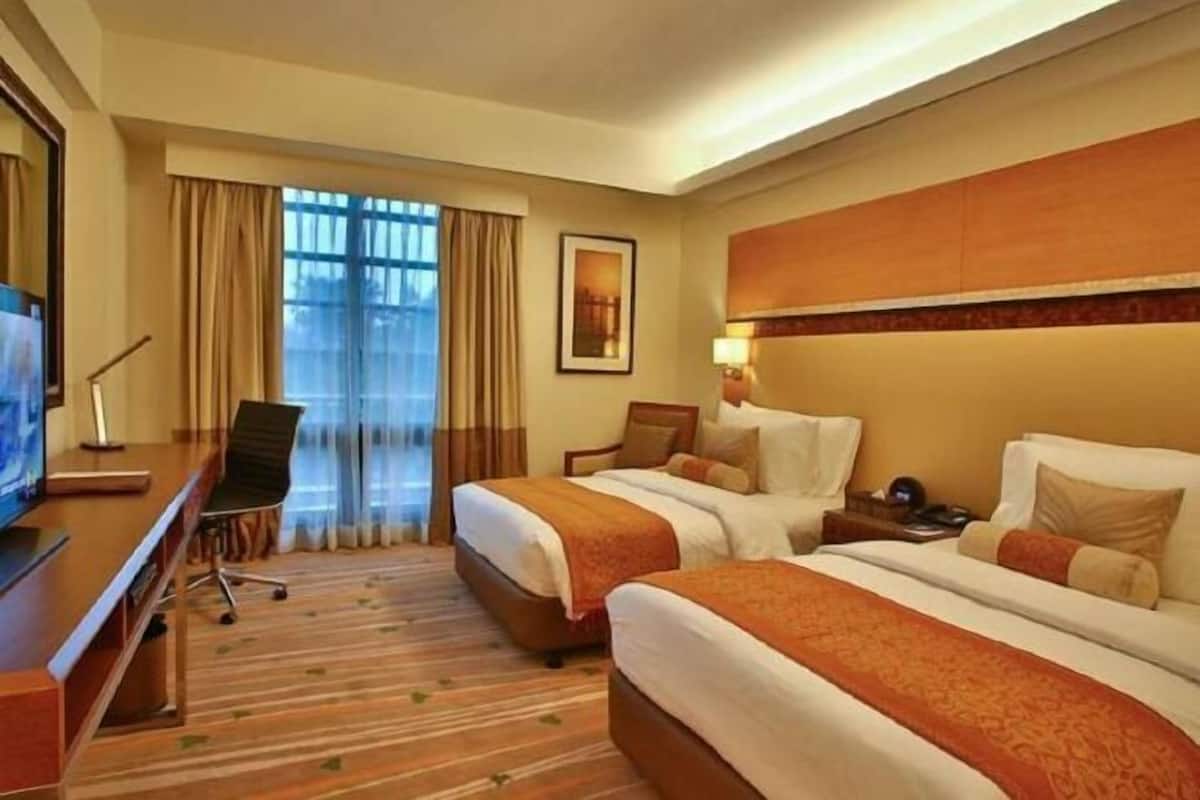 Literie hypoallergénique, coffres-forts dans les chambres, bureau