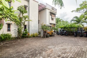 Front of property - OYO 2417 Panen House (Seminyak)