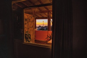 Basic Studio Suite, Kitchenette | Terrace/patio