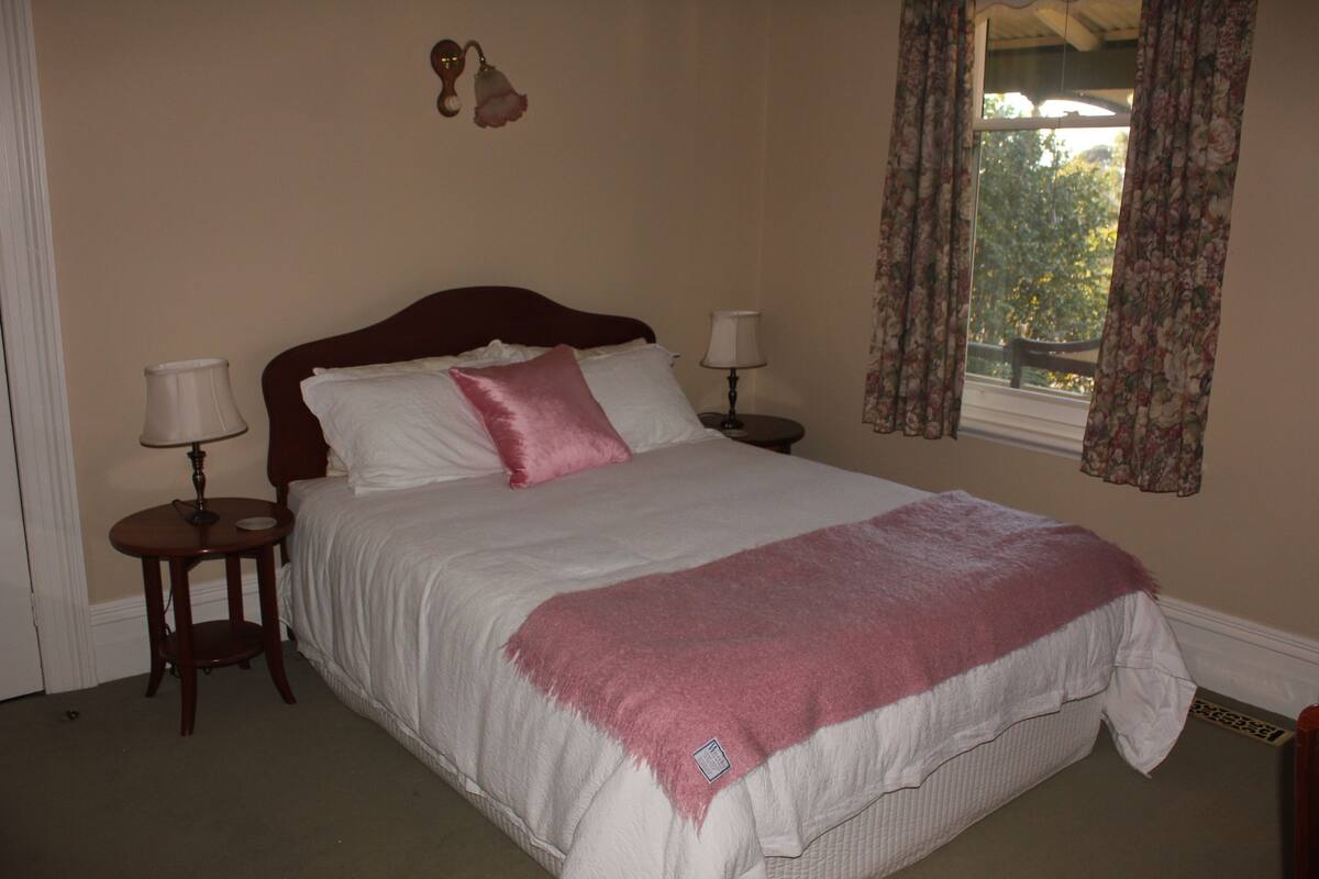 Chambre Deluxe, 1 grand lit (Tamar Room)