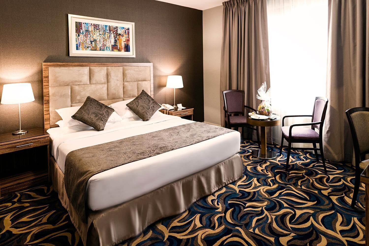 Photo - Emirates Plaza Hotel