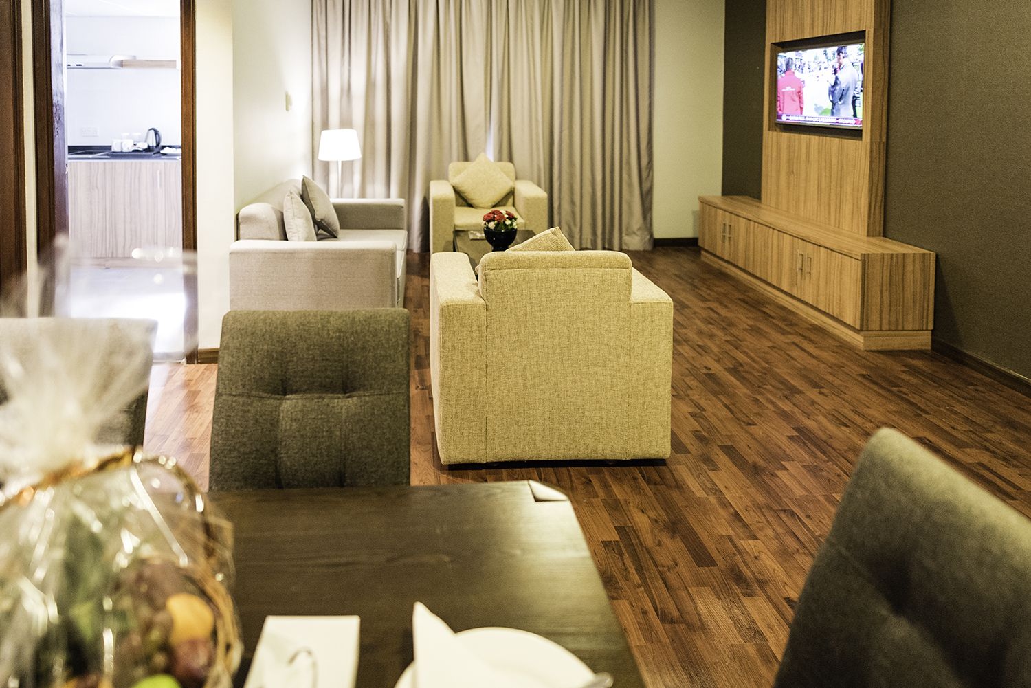 Photo - Emirates Plaza Hotel