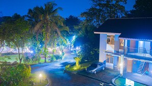 Unclassified image, 2 of 46, button - OLE Suites Cottage (Citaringgul)