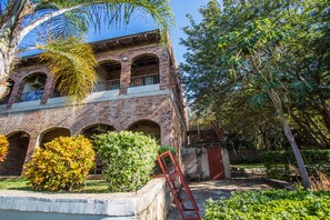 Exterior - The View Lodge (Victoria Falls)