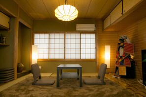 1 多间卧室、办公桌、熨斗/熨衣板、免费 WiFi