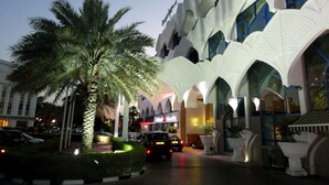 Front of property - Beach Bay Hotel (Muscat)