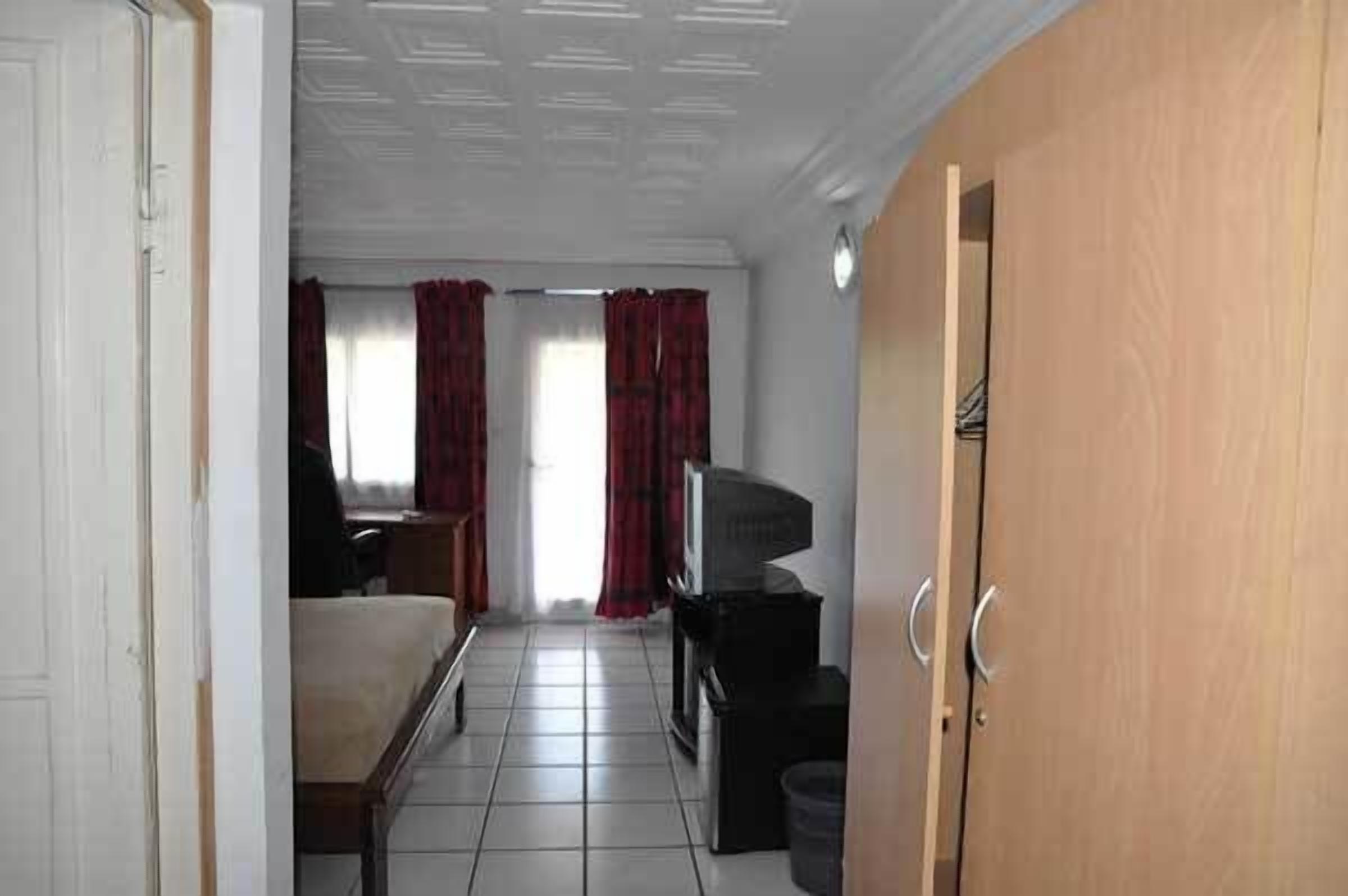 遮光窗帘、隔音、免费 WiFi