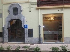 Exterior - Hotel Rosal (Oviedo)
