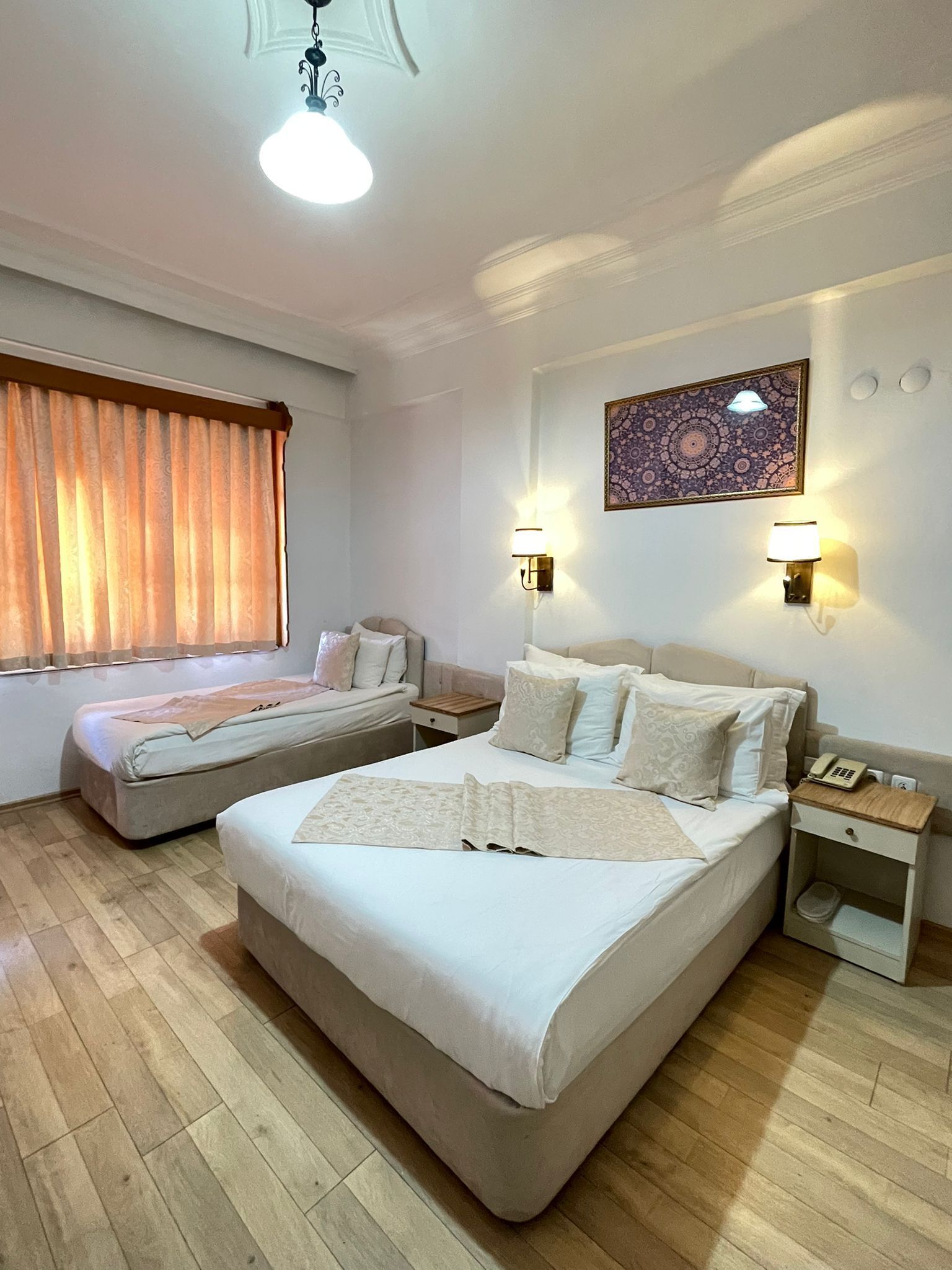 Superior Aile Odasi | Free WiFi, bed sheets