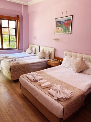 Superior vierpersoonskamer | Gratis wifi, beddengoed