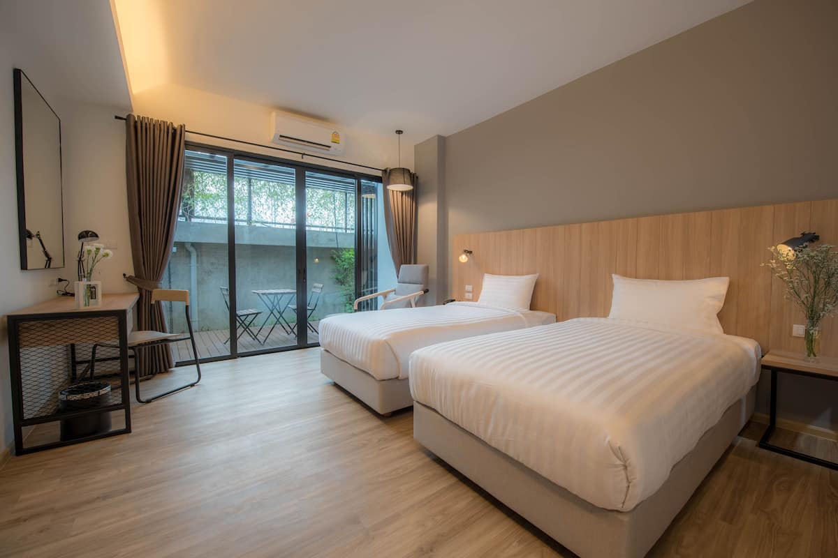 Garden Room (Building A) | In-room safe, laptop workspace, blackout drapes, WiFi