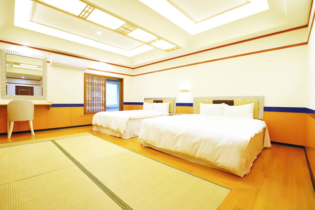 Standard Quadruple Room | WiFi (free), bed sheets