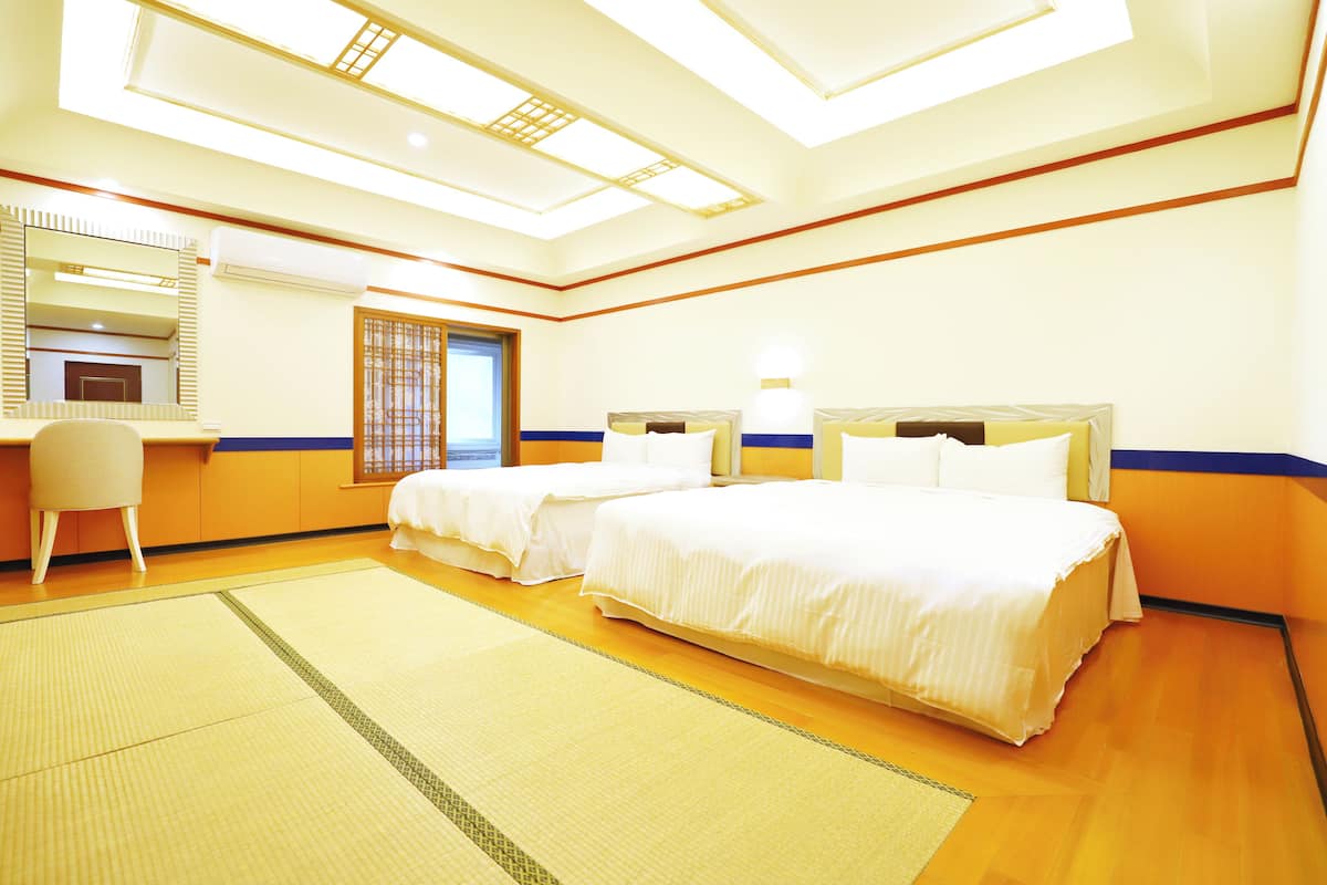 Standard Quadruple Room | WiFi (free), bed sheets