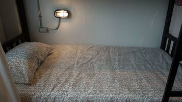 Mixed 8-bed Dormitory | In-room safe, free WiFi