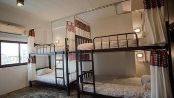 In-room safe, free WiFi