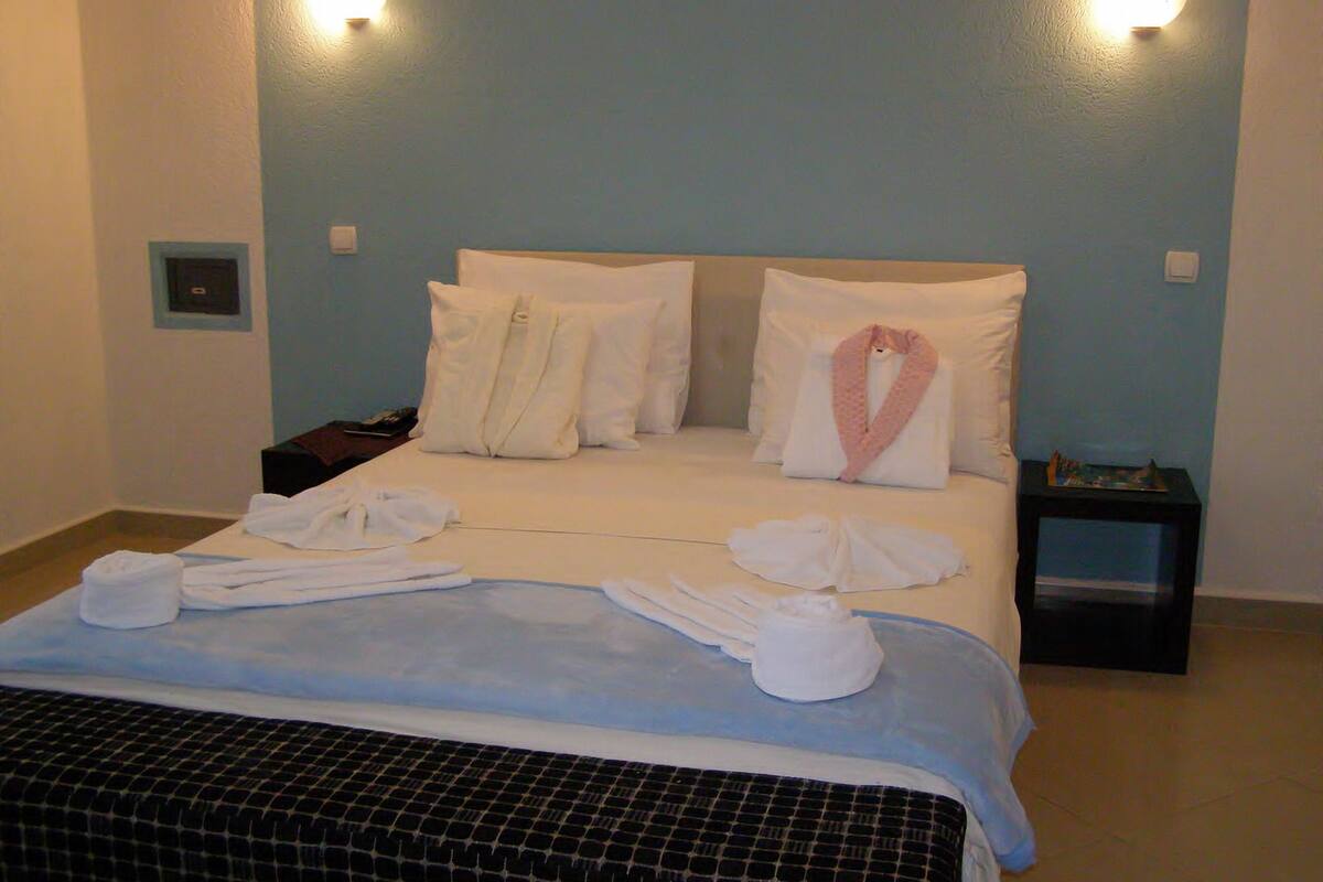 1 bedroom, minibar, in-room safe, desk