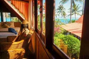 Exclusive-Villa, 2 Schlafzimmer, Terrasse, Strandnähe | Zimmersafe, Bügeleisen/Bügelbrett, Babybetten, Zustellbetten