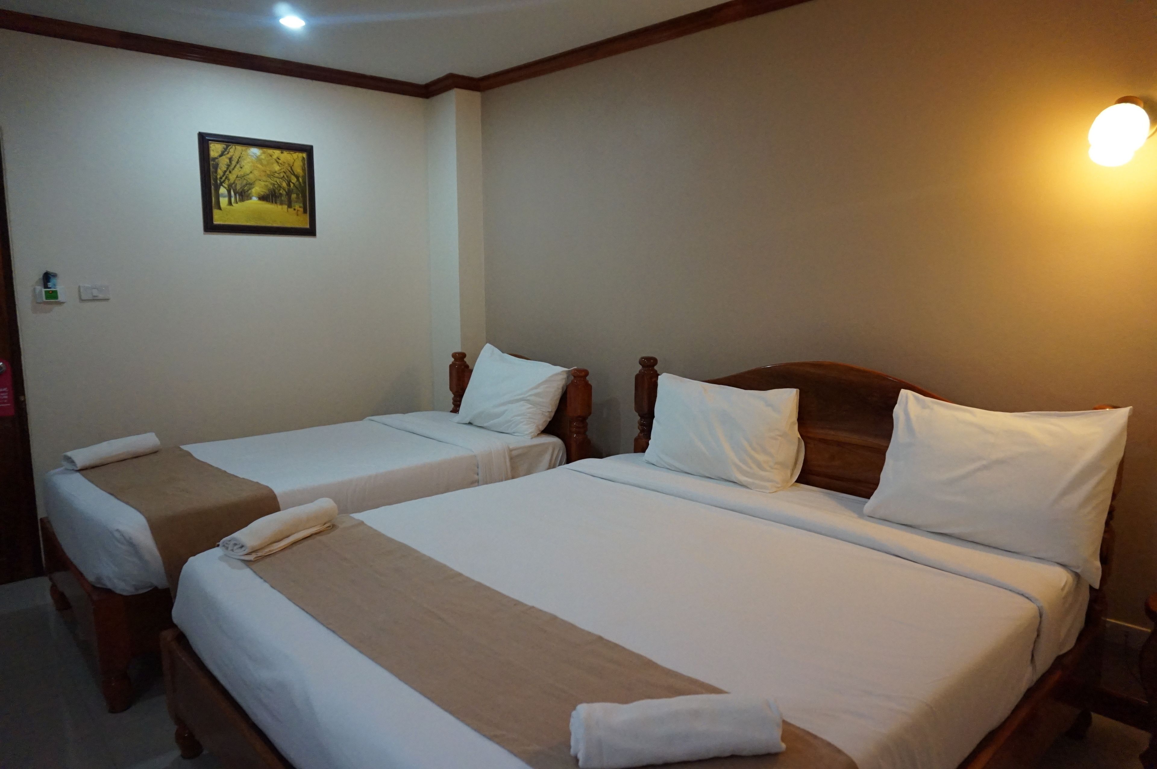 Superior Triple Room | Hypo-allergenic bedding, desk, rollaway beds, free WiFi
