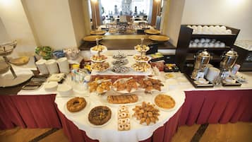 Daily continental breakfast for a fee