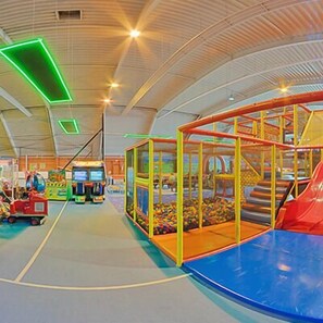 Aire de jeux - intérieure