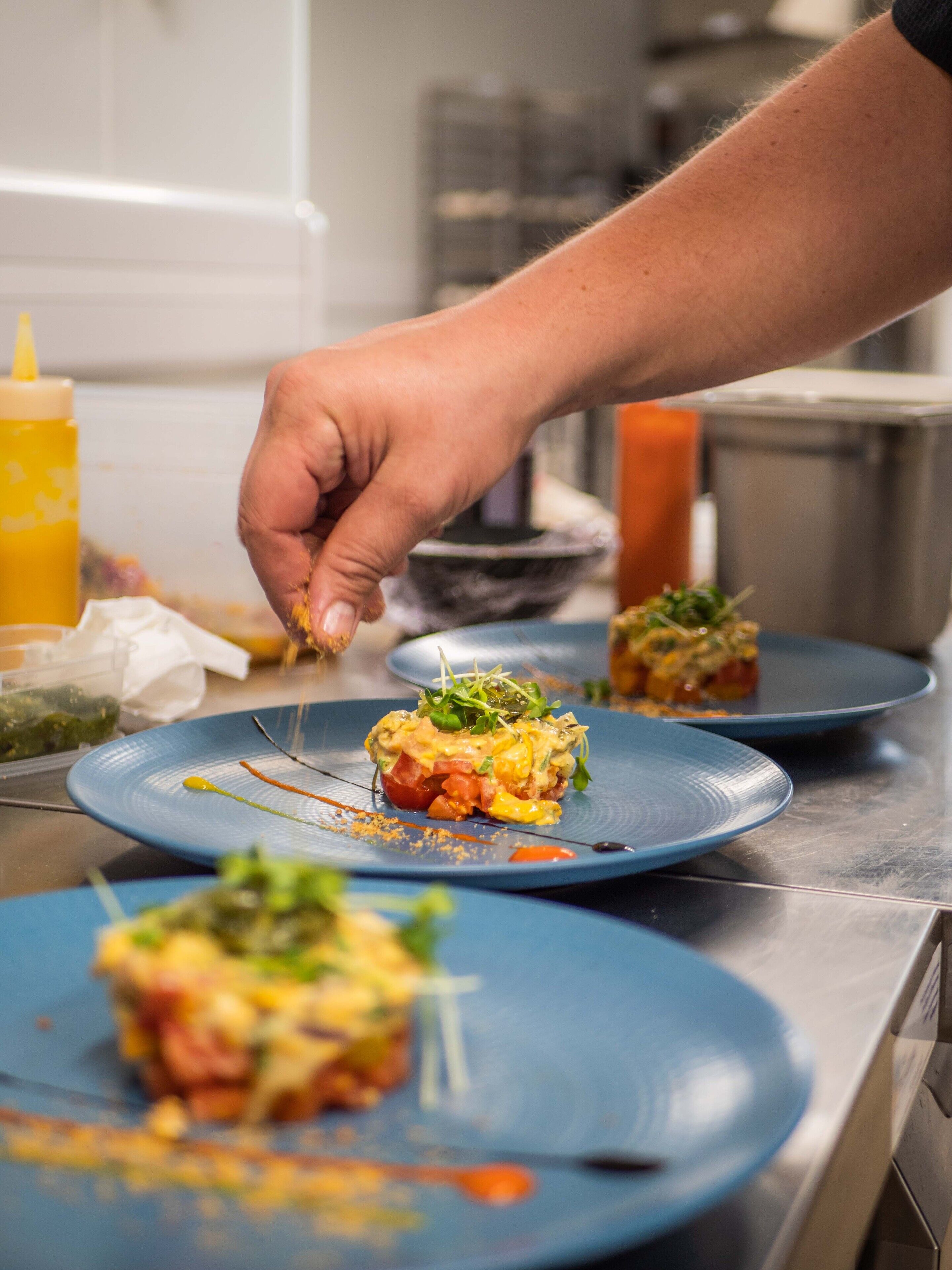 lunch and dinner served, french cuisine