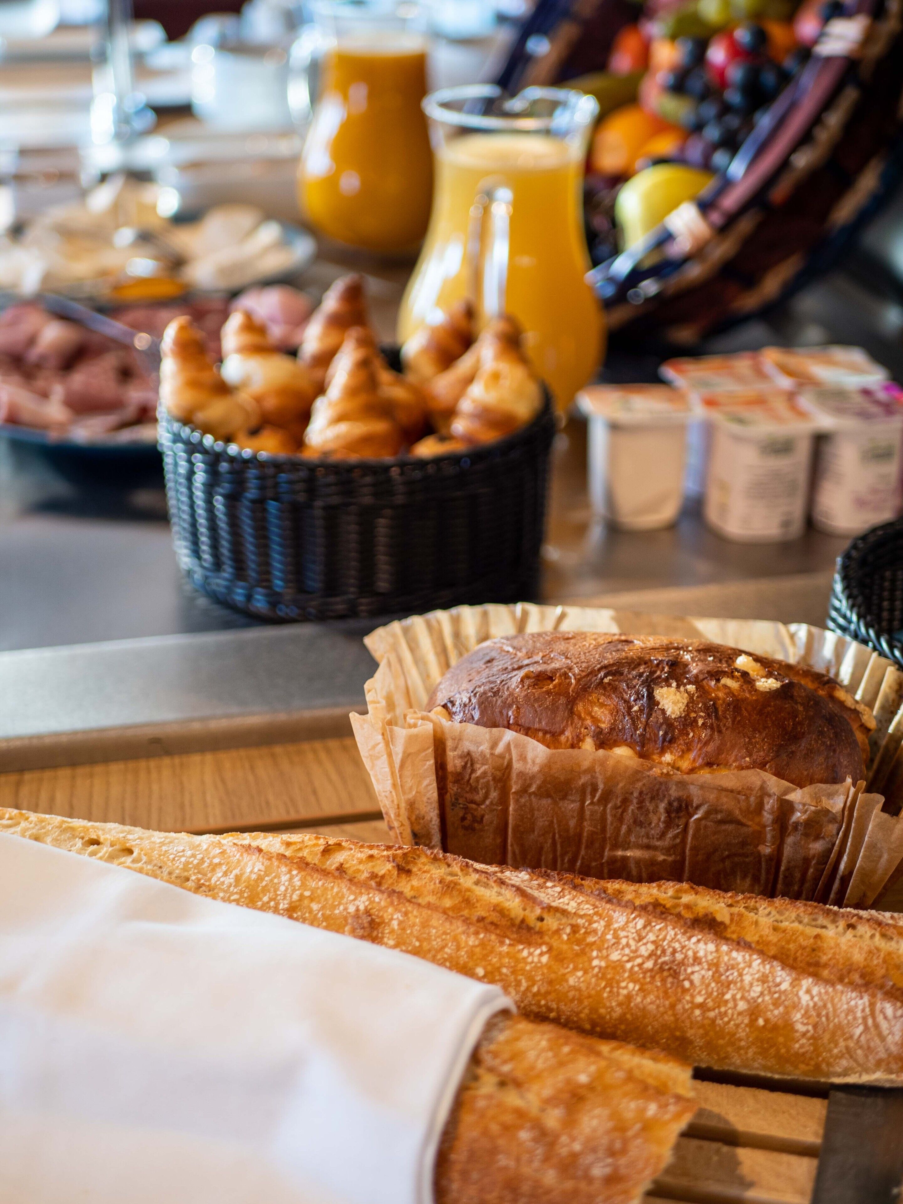 daily buffet breakfast (eur 11.00 per person)