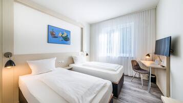 Individually furnished, blackout curtains, free WiFi, bed sheets