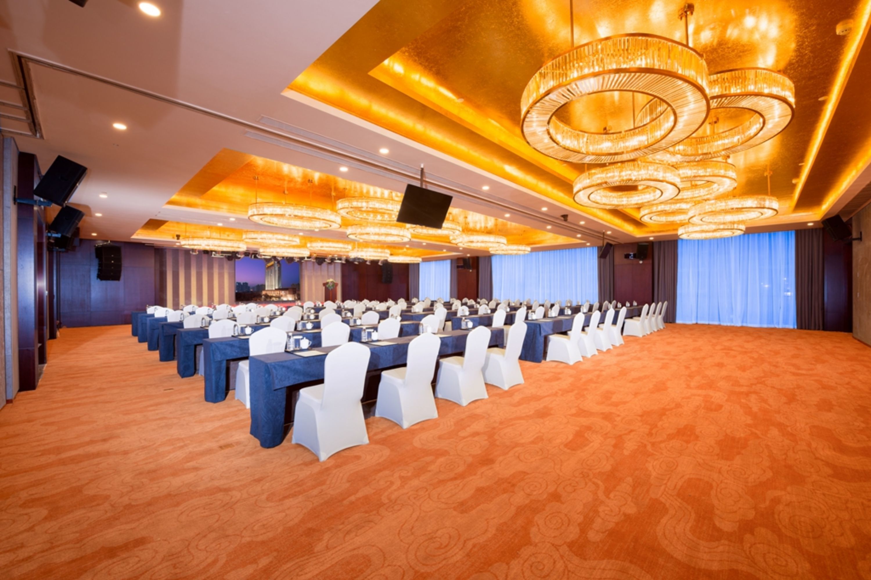 Banquet hall