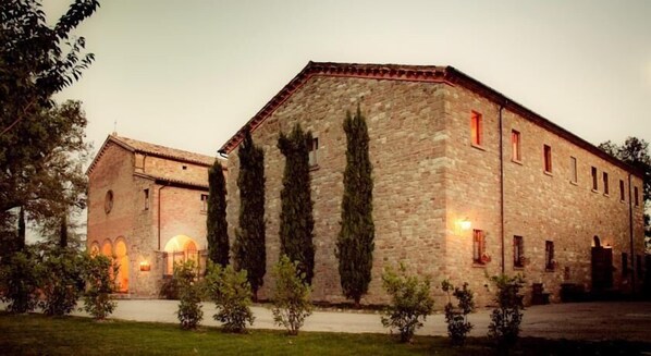 ด้านหน้าที่พัก