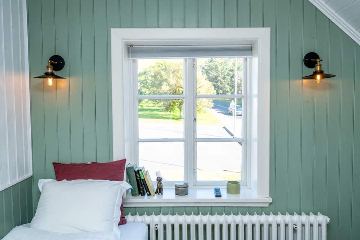 Verduisterende gordijnen, geluiddichte muren, gratis wifi, beddengoed