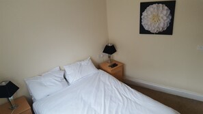 Free cots/infant beds, free WiFi