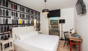 Desk, blackout drapes, iron/ironing board, free WiFi