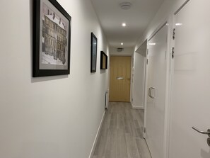 Interior - Clyde Waterfront Apartments (Glasgow)