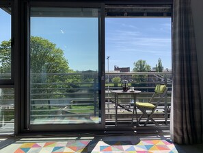 Appartamento, 2 camere da letto, balcone, vista fiume | Balcone