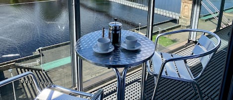 高级公寓, 2 间卧室, 阳台, 河景 | 阳台