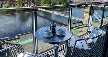 Clyde Waterfront Apartments