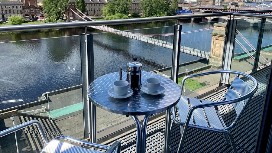 Clyde Waterfront Apartments