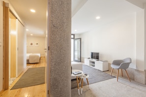 Appartamento Deluxe, 2 camere da letto, terrazzo, vista giardino | 1 camera, biancheria in cotone egiziano, materassi Tempur-Pedic