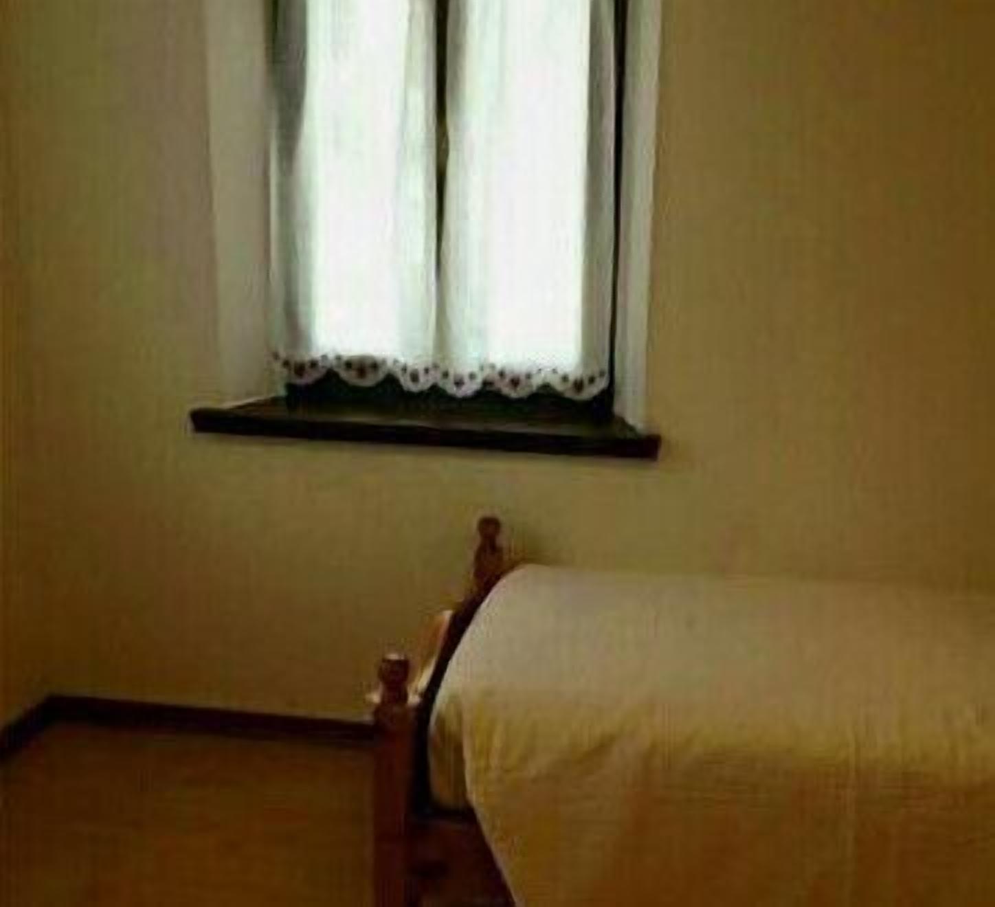 Phòng đơn | Bàn, màn/rèm cản sáng, truy cập Internet không dây miễn phí 