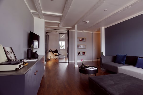 Deluxe Penthouse, 3 Bedrooms, City View | 3 bedrooms, minibar, free WiFi - Arthur Aparts (Copenhagen)